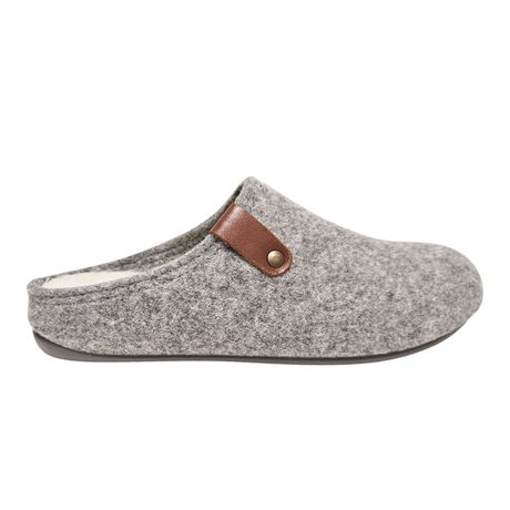 Grauer Bella Moda Damenhausschuh aus Wolle von der Seite mit braunem Lederriemen