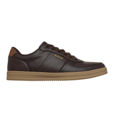 Brauner Skechers wasserabweisender Herren-Sneaker, Seitenansicht mit Schnürsenkeln und heller brauner Sohle